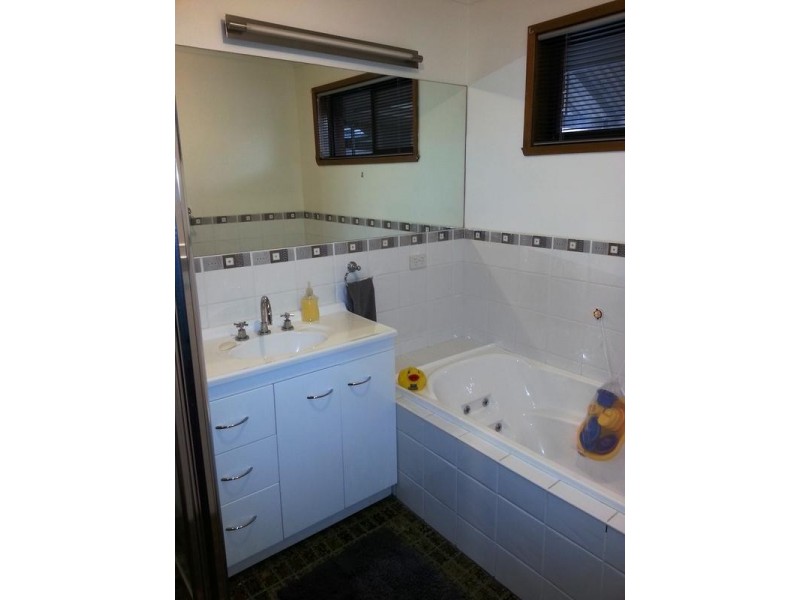 20 POPLAR STREET, Wodonga VIC 3690