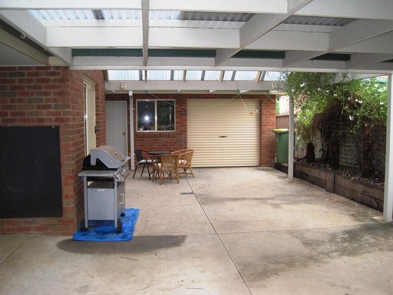 53 KINGFISHER DRIVE, Wodonga VIC 3690