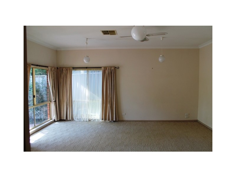 16 NIBLICK STREET, Wodonga VIC 3690
