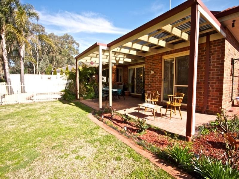 16 NIBLICK STREET, Wodonga VIC 3690