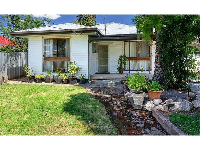 247 KIEWA STREET, Albury NSW 2640