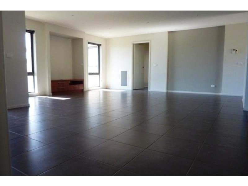 56 BALLARA DRIVE, Wodonga VIC 3690