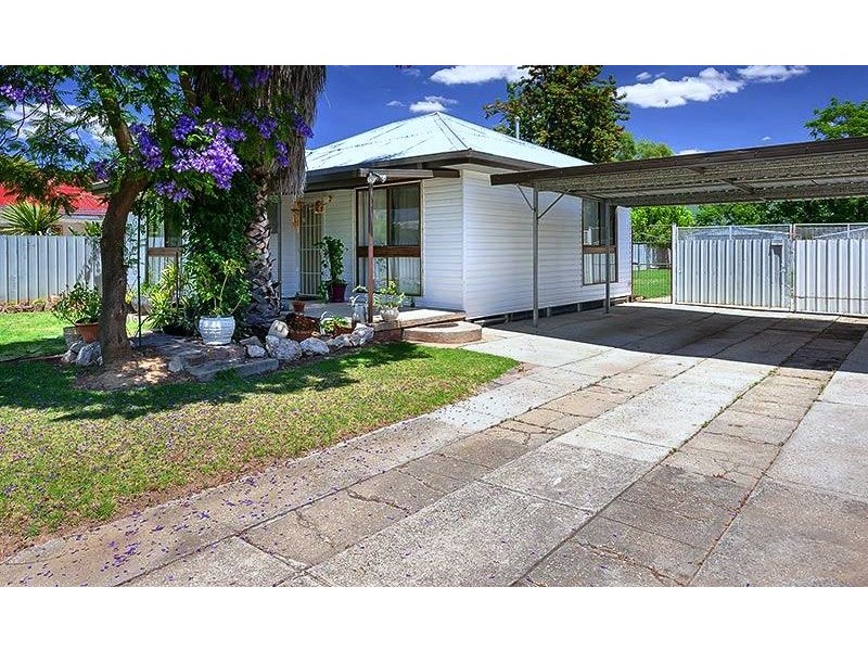 247 KIEWA STREET, Albury NSW 2640