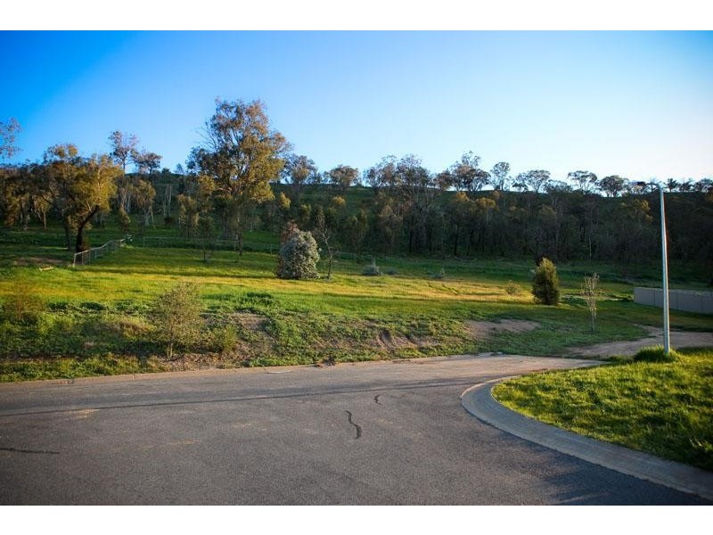 4 BOWEN PLACE, Wodonga VIC 3690