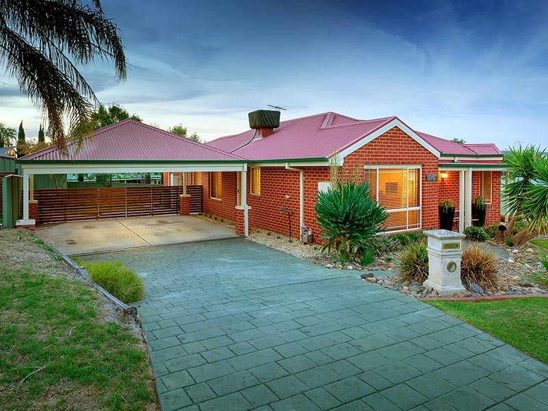 16 PARK LANE, Wodonga VIC 3690