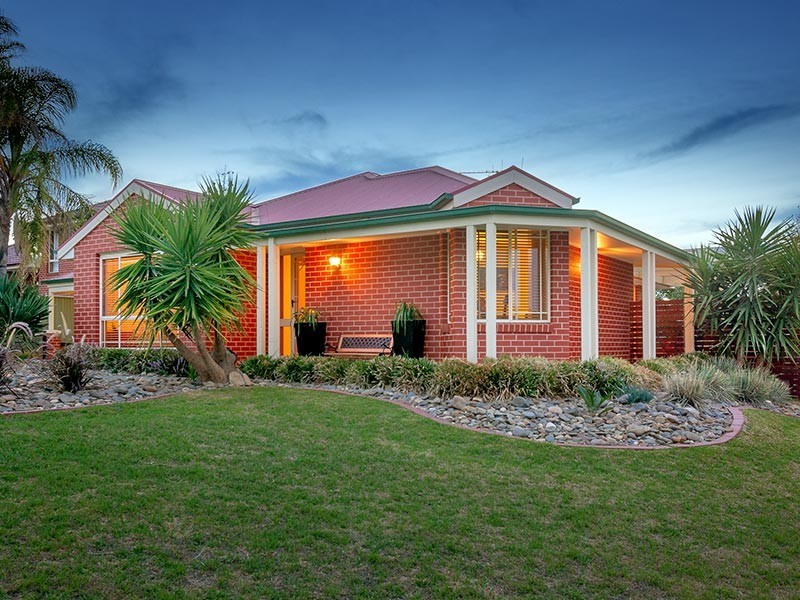 16 PARK LANE, Wodonga VIC 3690