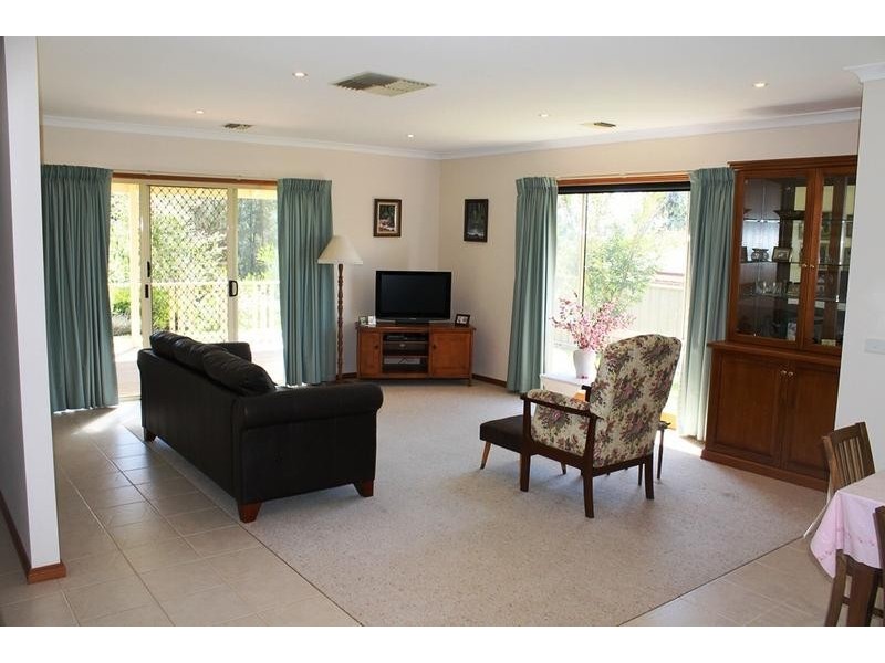 2 SERVICE COURT, Wodonga VIC 3690