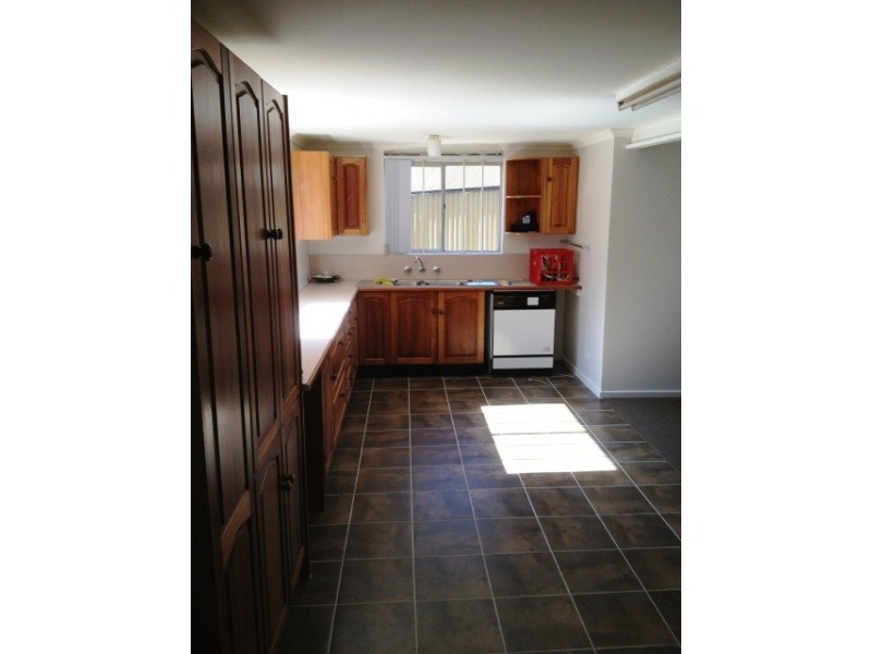 937 WAUGH ROAD, Albury NSW 2640