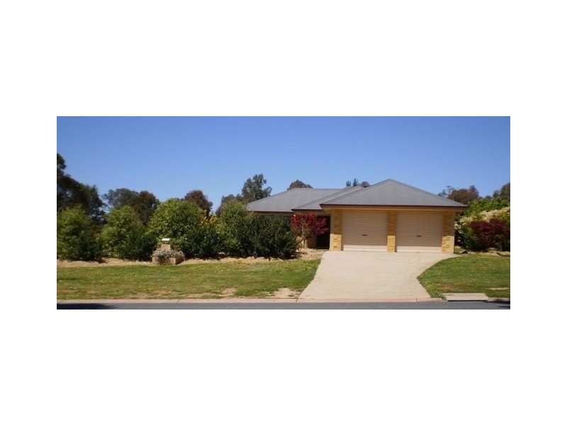 1 PATERSON AVENUE, Baranduda VIC 3691