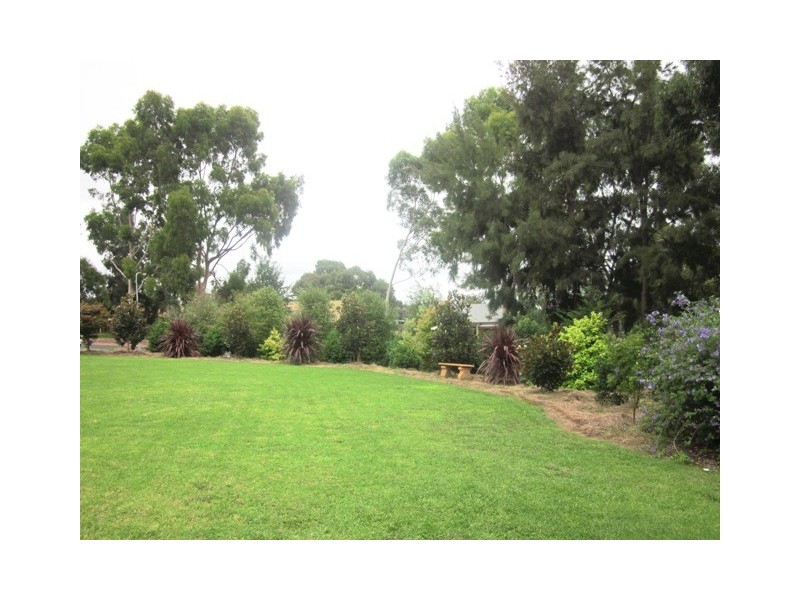 1 PATERSON AVENUE, Baranduda VIC 3691