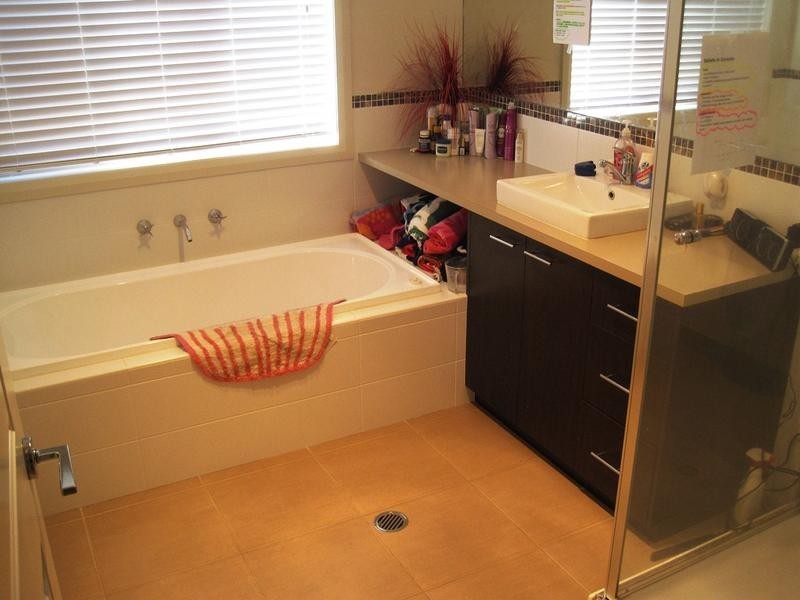 29 BREMER AVENUE, Wodonga VIC 3690