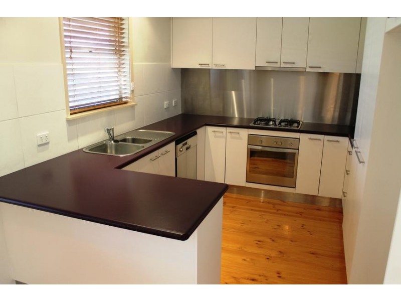 16 MELROSE DRIVE, Wodonga VIC 3690