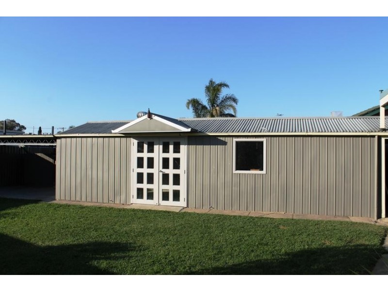 16 MELROSE DRIVE, Wodonga VIC 3690