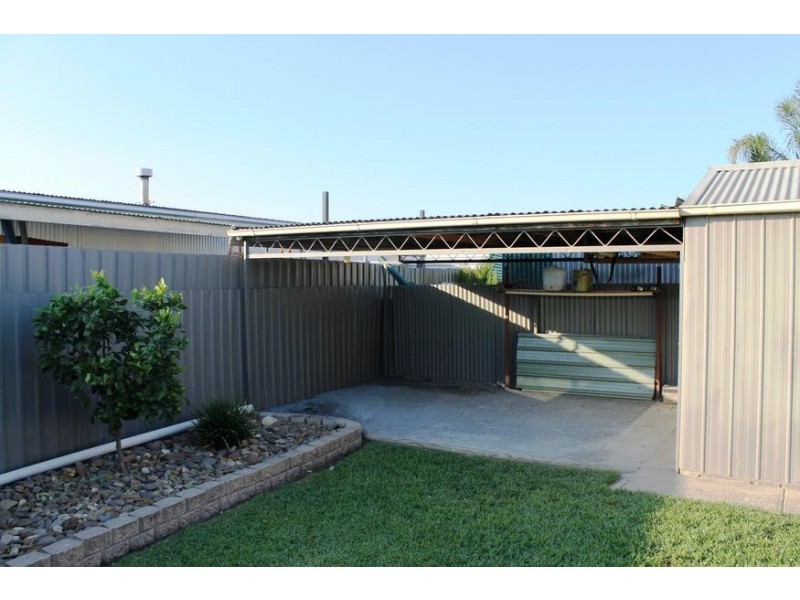 16 MELROSE DRIVE, Wodonga VIC 3690