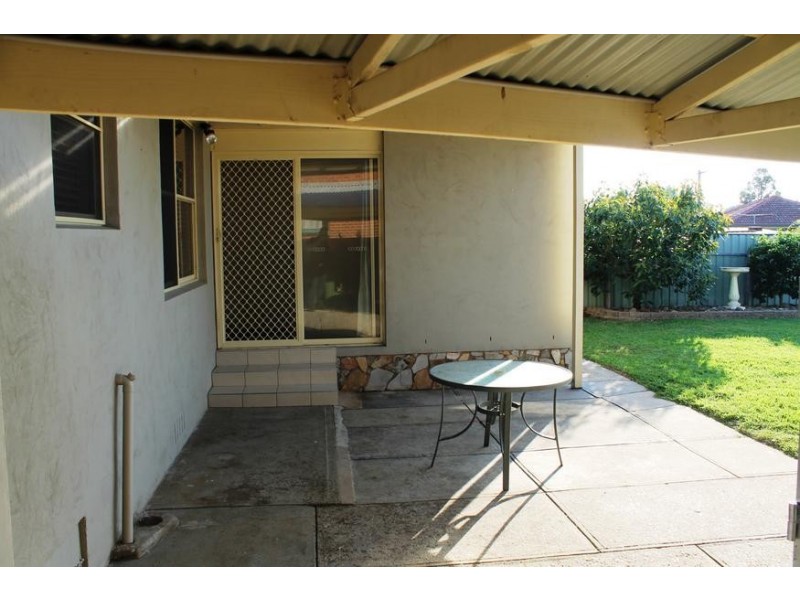 16 MELROSE DRIVE, Wodonga VIC 3690