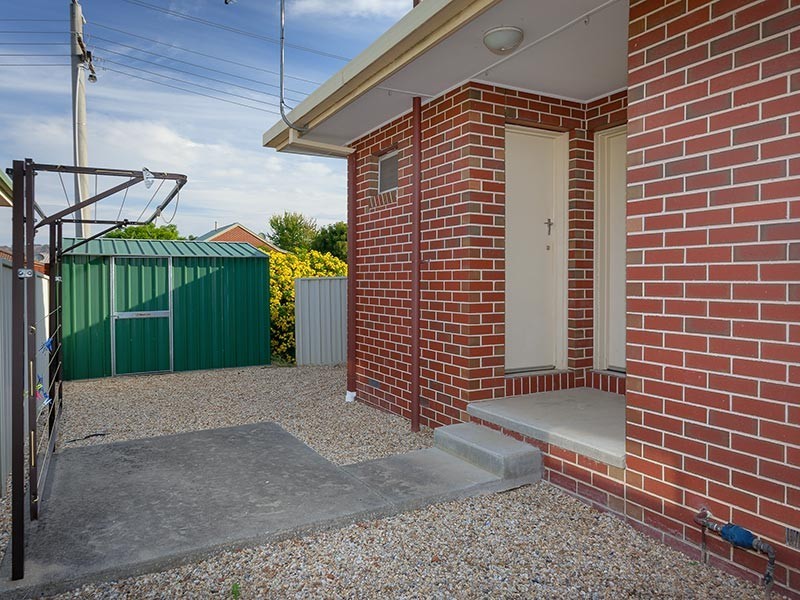 1/52 MAYFAIR DRIVE, Wodonga VIC 3690