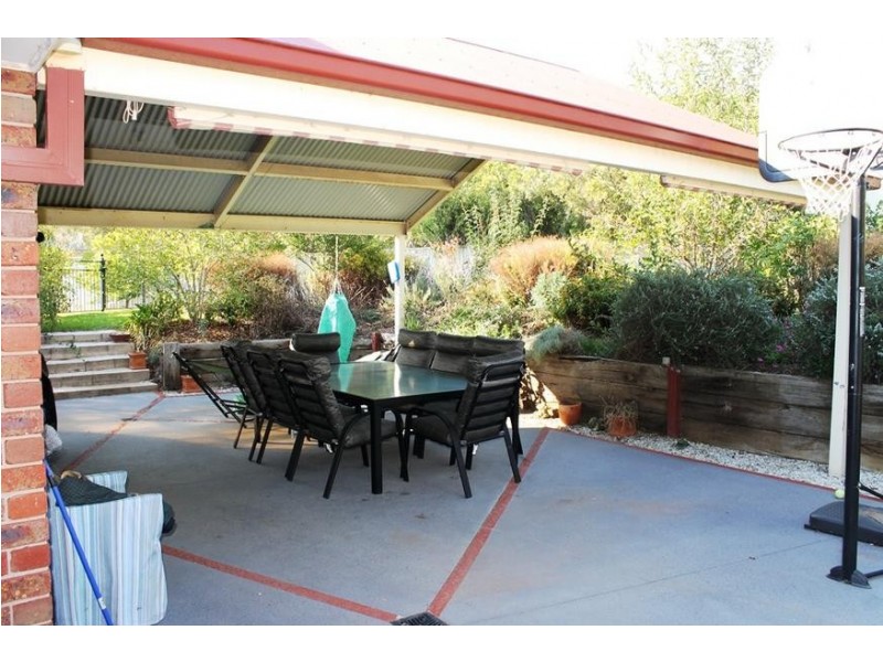 10 LUTZEN CLOSE, Baranduda VIC 3691