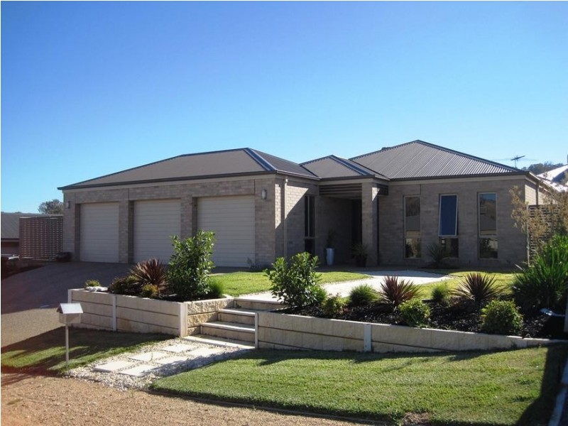 29 BREMER AVENUE, Wodonga VIC 3690