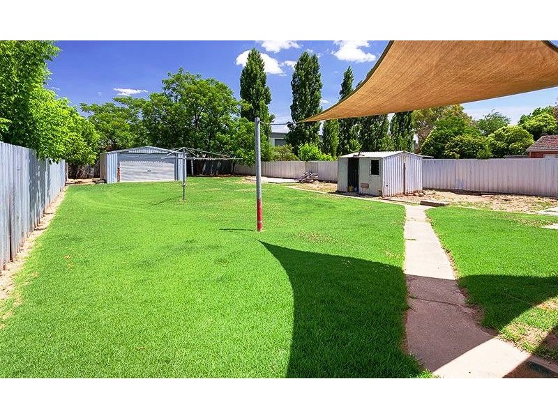 247 KIEWA STREET, Albury NSW 2640