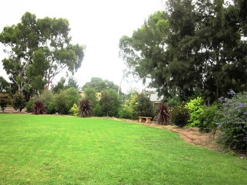 1 PATERSON AVENUE, Baranduda VIC 3691