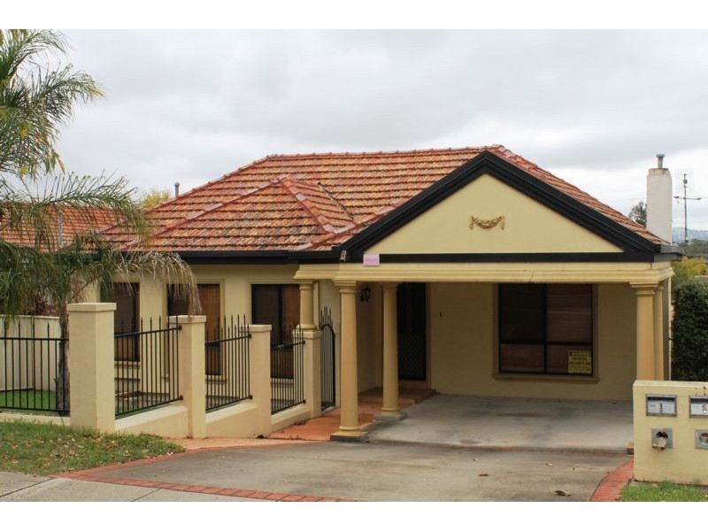 1/332 BORELLA ROAD, Albury NSW 2640