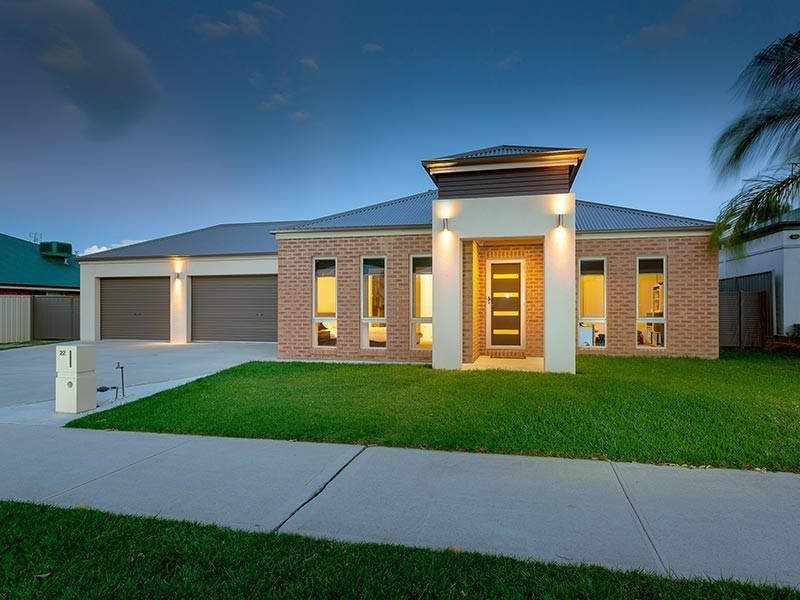 22 BREWER DRIVE, Wodonga VIC 3690