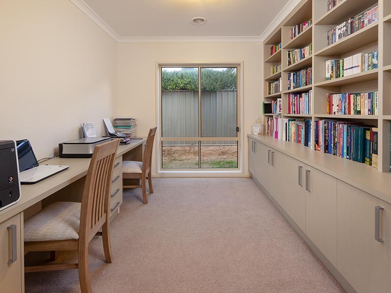 22 BREWER DRIVE, Wodonga VIC 3690