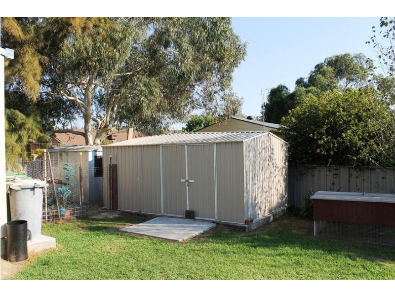 10 LUTZEN CLOSE, Baranduda VIC 3691