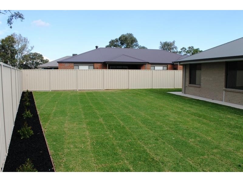 14 PECH AVENUE, Jindera NSW 2642