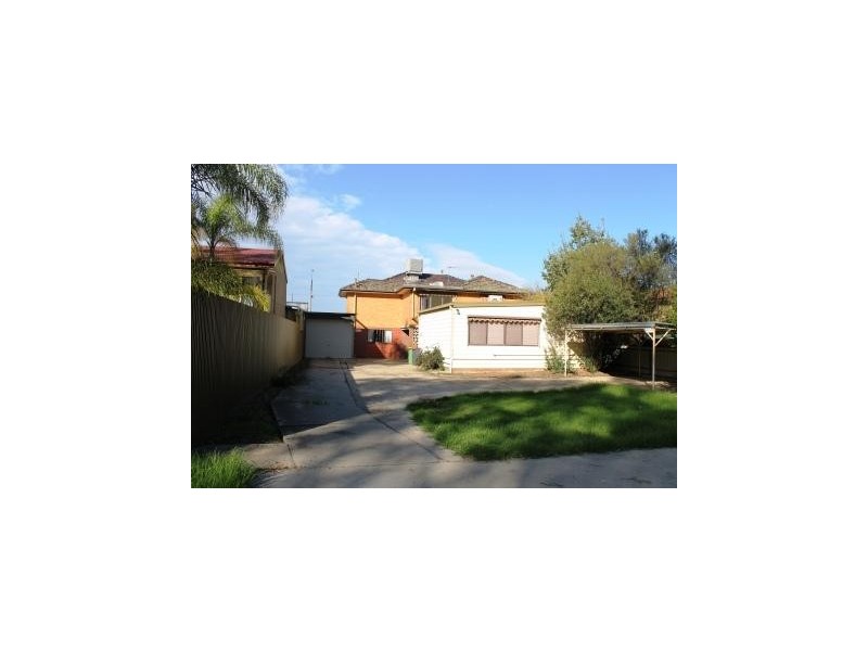 937 WAUGH ROAD, Albury NSW 2640