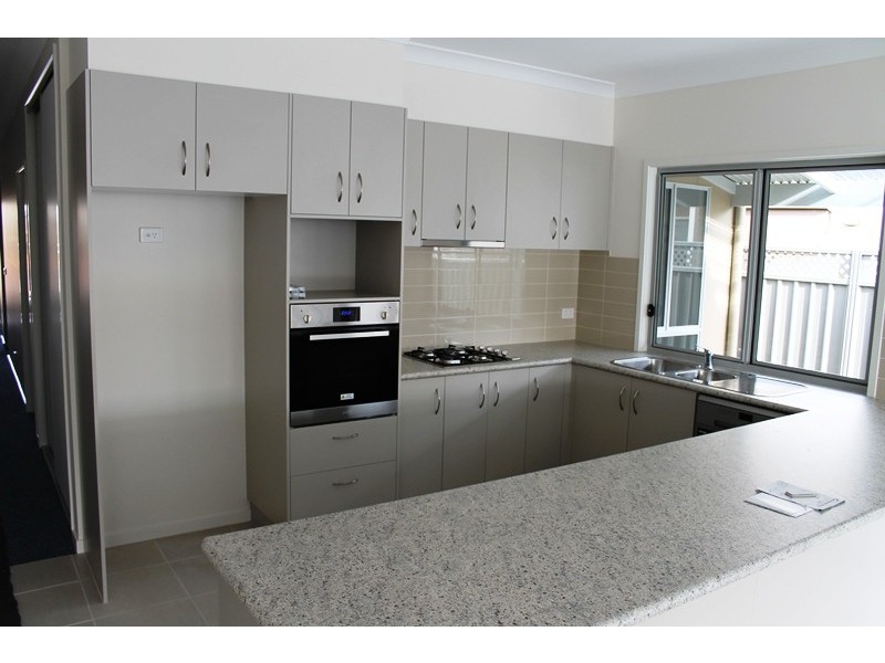12A RUNDLE STREET, Wodonga VIC 3690