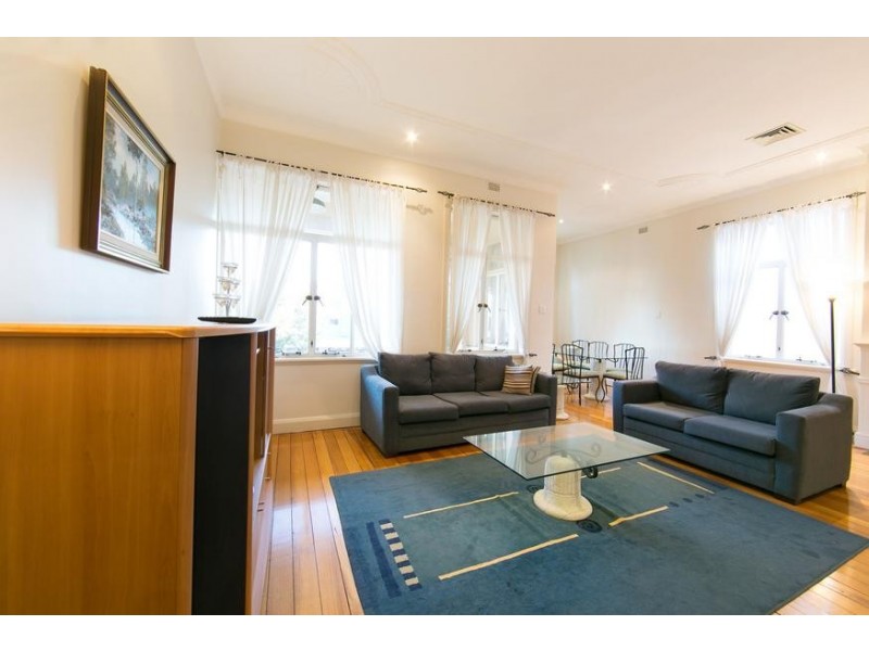 606B DEAN STREET, Albury NSW 2640