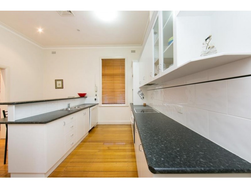 606B DEAN STREET, Albury NSW 2640