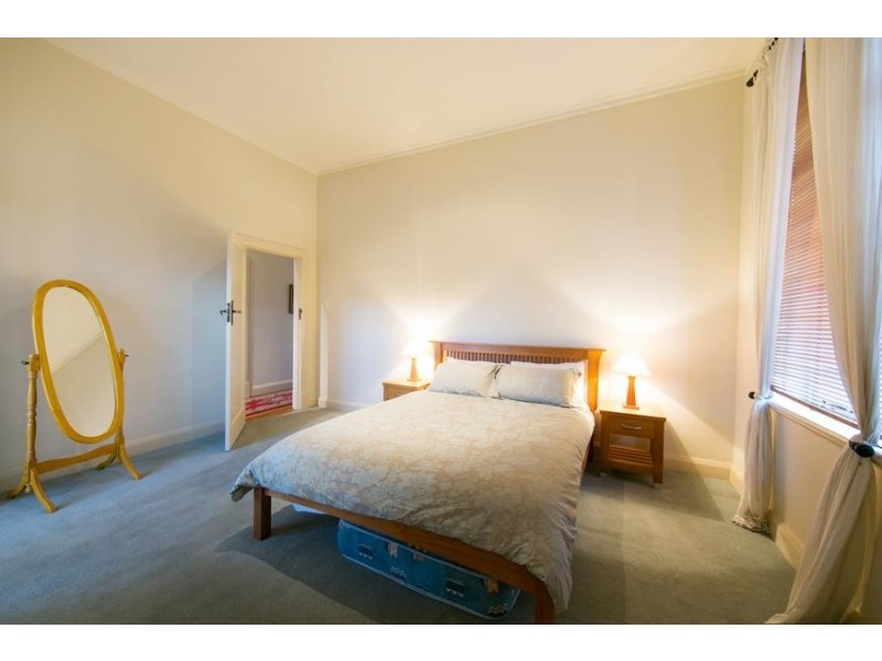 606B DEAN STREET, Albury NSW 2640