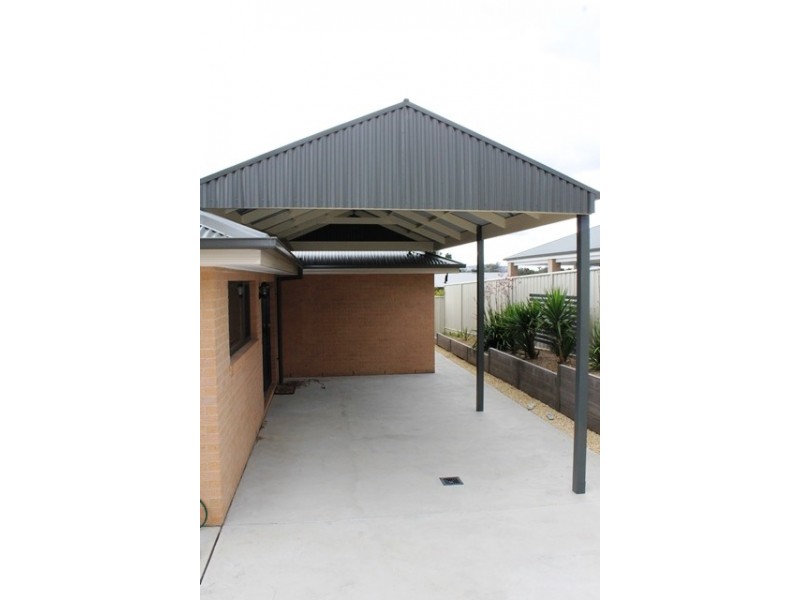 1 INNISBROOK AVENUE, Wodonga VIC 3690