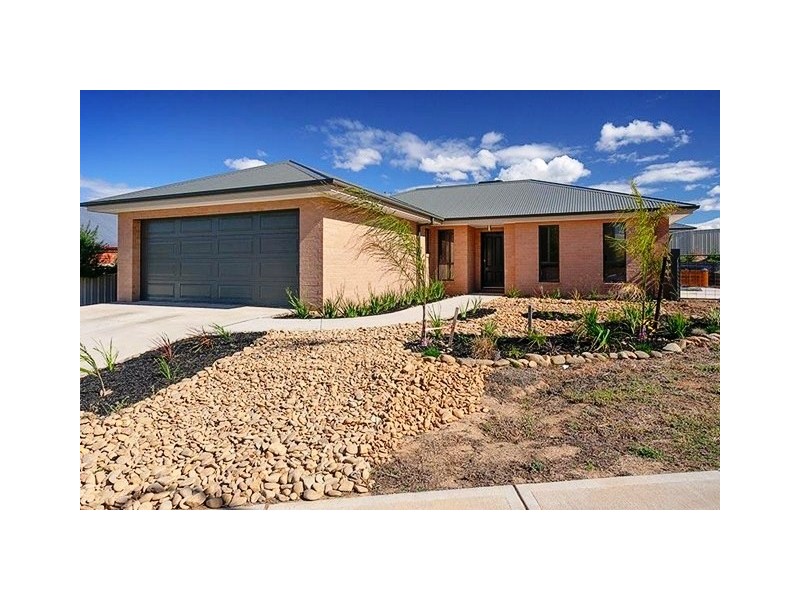 1 INNISBROOK AVENUE, Wodonga VIC 3690