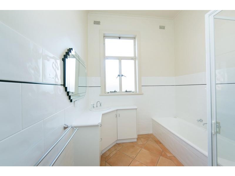 606B DEAN STREET, Albury NSW 2640