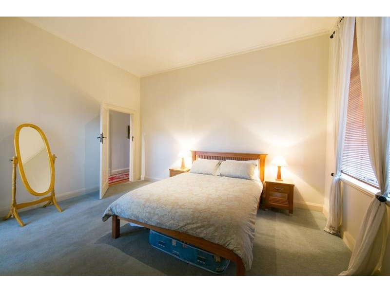 606B DEAN STREET, Albury NSW 2640