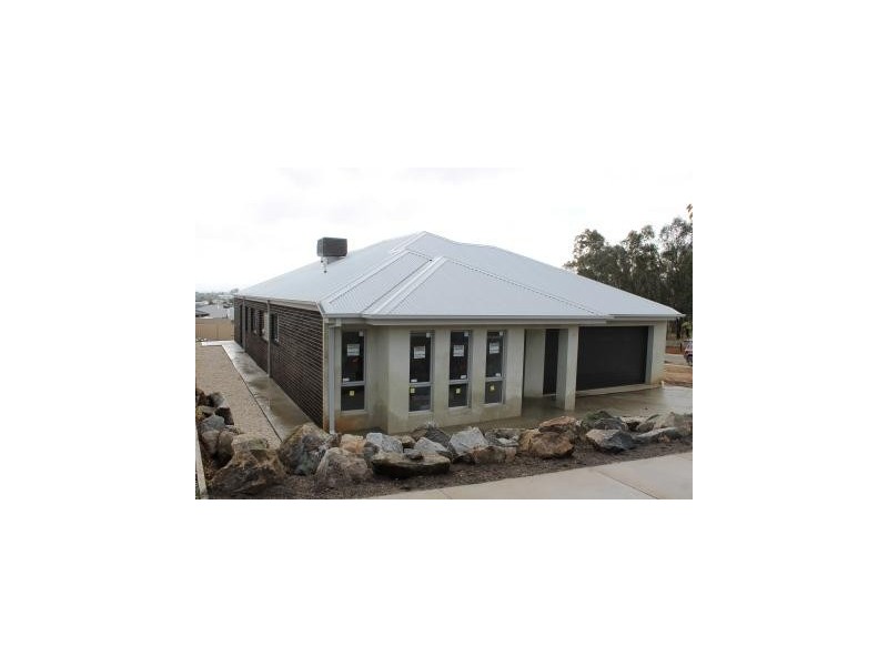 26 MAYGAR AVENUE, Wodonga VIC 3690