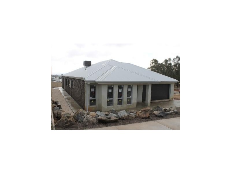 26 MAYGAR AVENUE, Wodonga VIC 3690