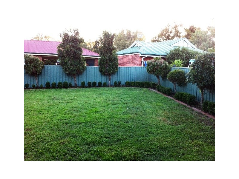 2 TYRRELL COURT, Wodonga VIC 3690