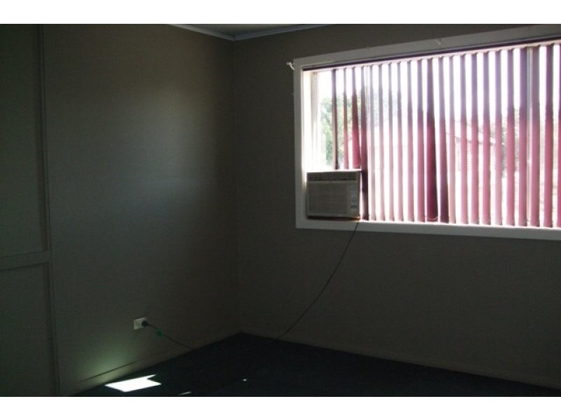 176 LAWRENCE STREET, Wodonga VIC 3690