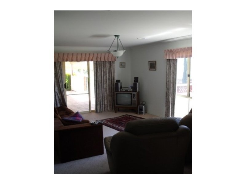 7 FALCON CIRCUIT, Wodonga VIC 3690