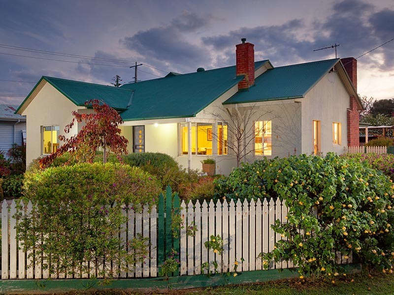 17 WILLIAM STREET, Wodonga VIC 3690