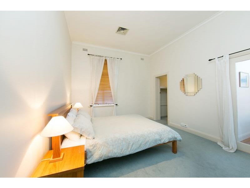 606B DEAN STREET, Albury NSW 2640