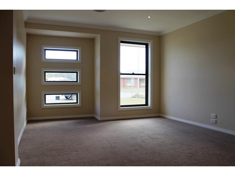 13 PECH AVENUE, Jindera NSW 2642
