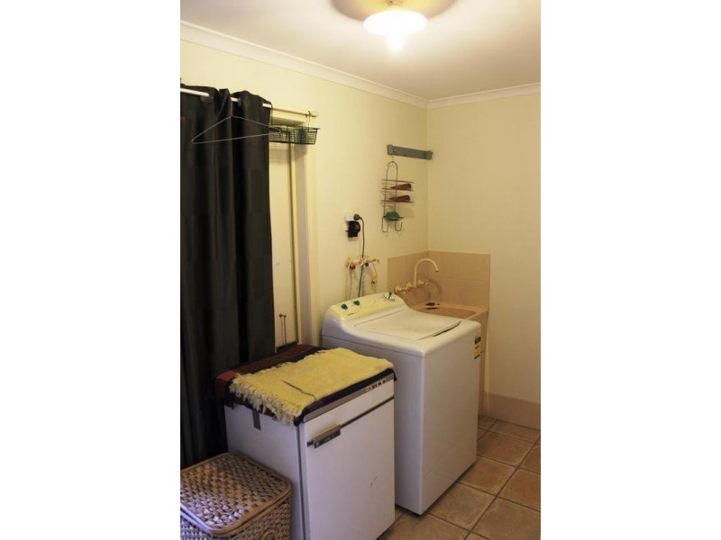 10 LUTZEN CLOSE, Baranduda VIC 3691
