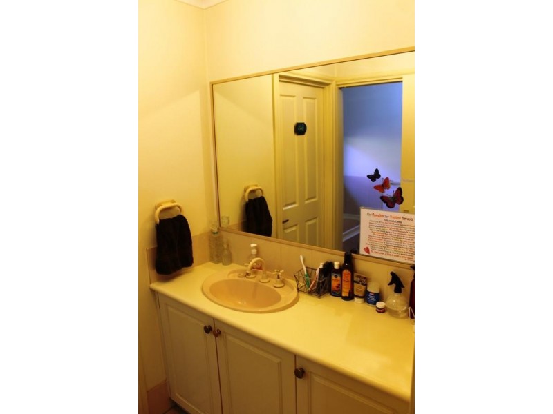 10 LUTZEN CLOSE, Baranduda VIC 3691