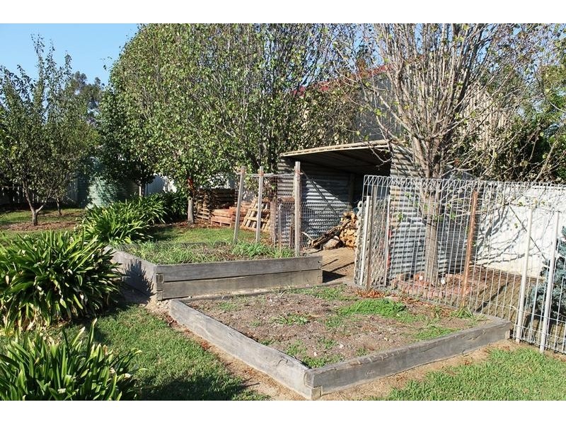 10 LUTZEN CLOSE, Baranduda VIC 3691