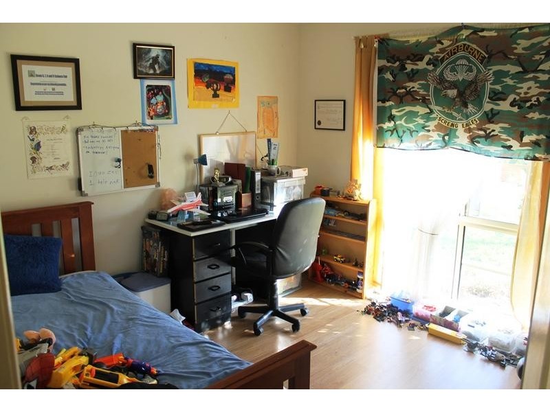 10 LUTZEN CLOSE, Baranduda VIC 3691